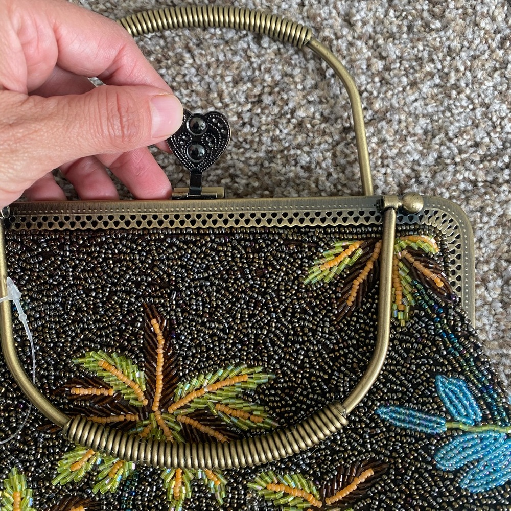 Beaded Purse - Picture 4 of 9